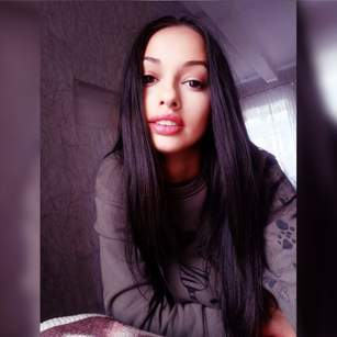 Model - Sweetyalola35 Playful