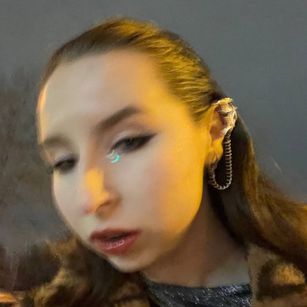 Model - Mona Lana Diana feet