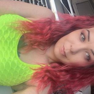 Model - Vivian Sweets toys