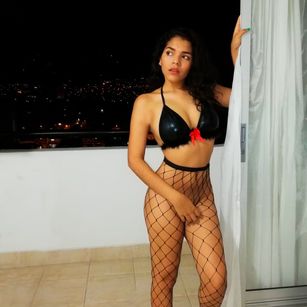 Model - Athenea_Brown toys