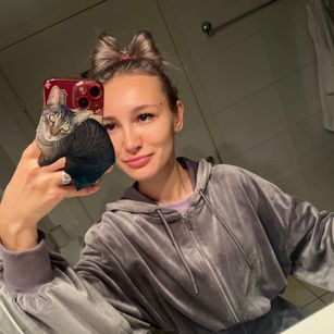 Model - Kimberly_Bravo dildo