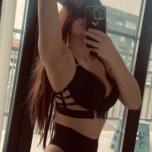 Model - WhoisAm bigass