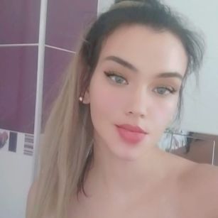 Model - miabellesss porn