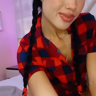 Model - CataleyaRicci dirtytalk