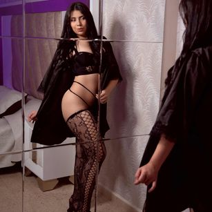 Model - Ariadna Snow dirtytalk