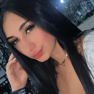 Model - EmilyRosse11 latina