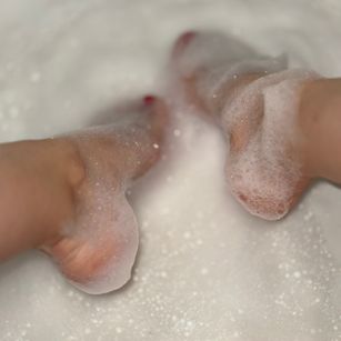 Model - Elizabeth Pandi bigass