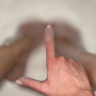 Model - Elizabeth Pandi leather