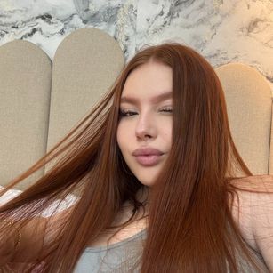 Model - PeytonFischer redhead