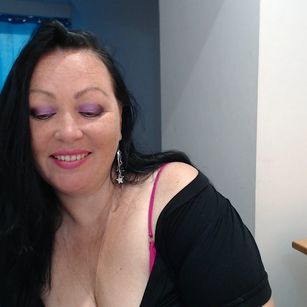 Model - BruneteBBW dd