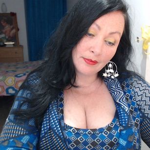 Model - BruneteBBW dd