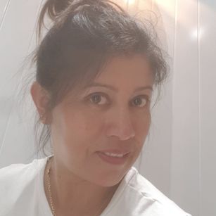 Model - SidhartaLovely FRIENDLY