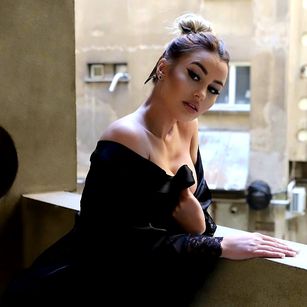 Model - AriannaGray sexy