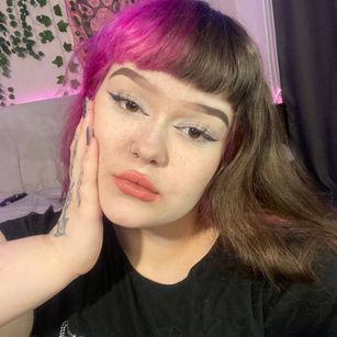 Model - Lily fastresponse