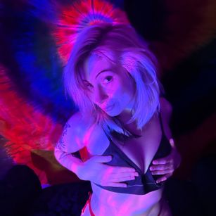 Model - Rosie findom