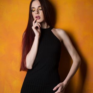 Model - SweetChilli feet