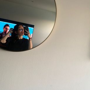 Model - AmeliaCollins petite