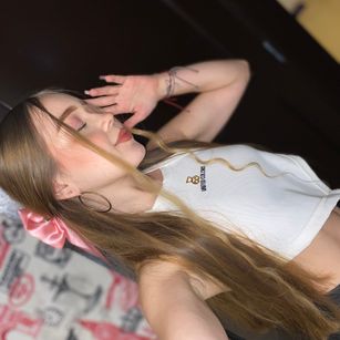 Model - Penelope Rouss blowjob
