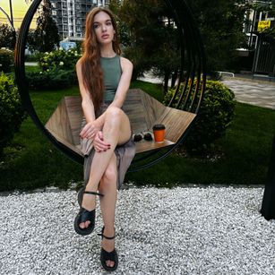 Model - SweetChilli longnails