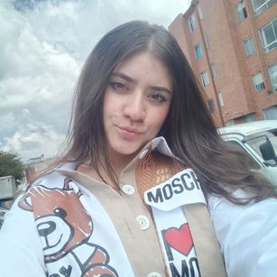 Model - hanii_xx dance