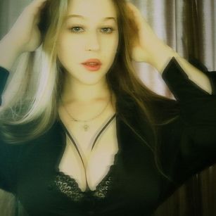 Model - Sweet Milana bigboobs