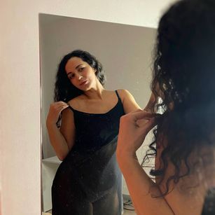 Model - Linda squirt