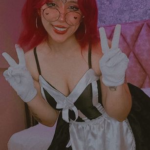 Model - ludovica hairy