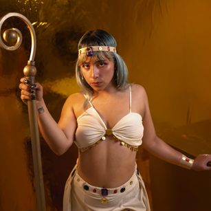 Model - ludovica cuckold