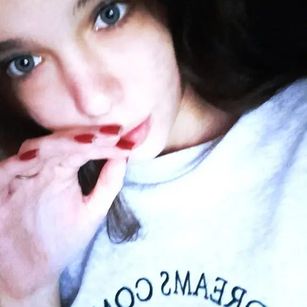 Model - Emily Appeal