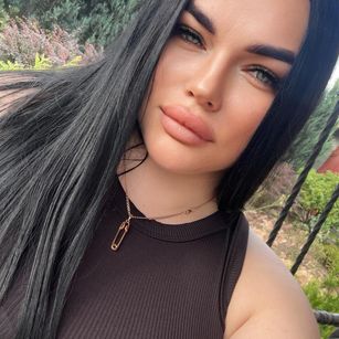 Model - qwenn88 sport