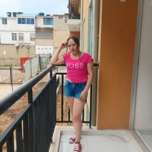 Model - MonicaLovely PRETTY