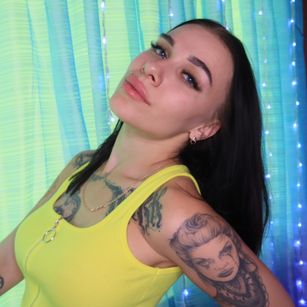 Model - Luna_Krismas kinky