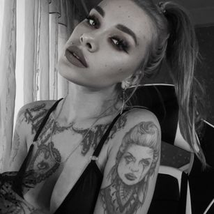 Model - Luna_Krismas natural