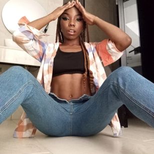 Model - MargaretRogers cei