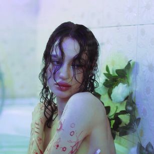 Model - Evelina feet