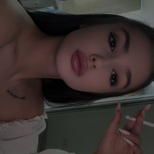 Model - EvaLovia goddess