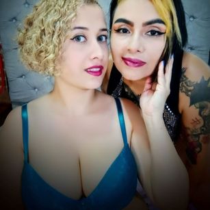 Model - Elecktra and Abby anal