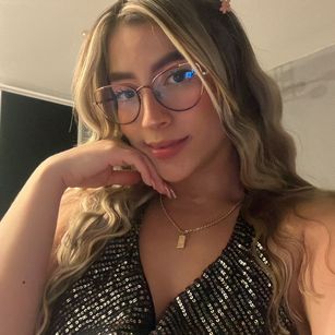 Model - issabela Gonzalez fastresponse