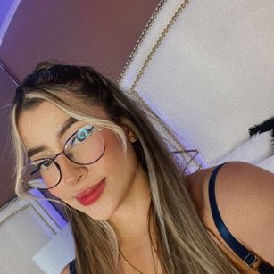 Model - issabela Gonzalez atletic