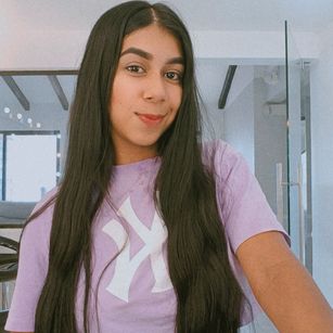 Model - Ana Gonzalez heels