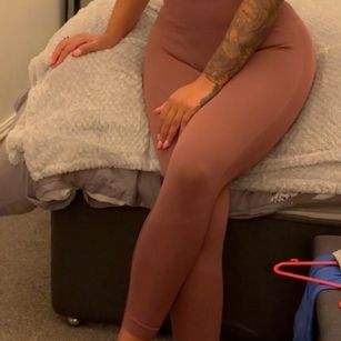 Model - Saucy Lucy faketits