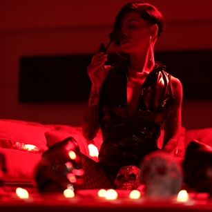 Model - Judith divinity