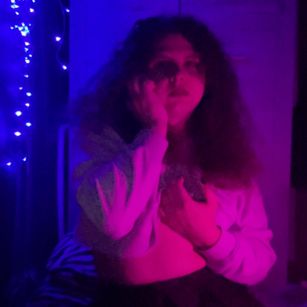 Model - Luna Artemis piercing