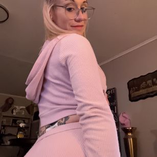 Model - salty masterbate