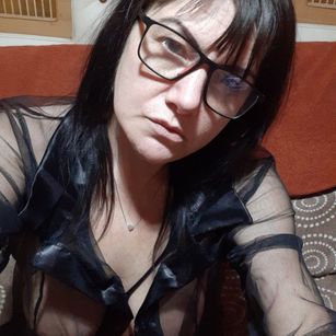 Model - AlanaLaDream striptease