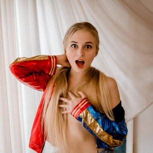 Model - Miameow squirt