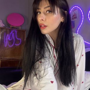 Model - Jessica foot