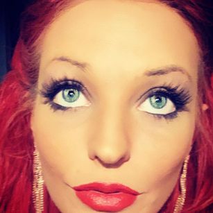 Model - Priscilla Pearl greeneyes