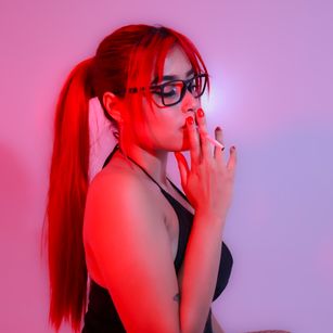 Model - Scarleth young