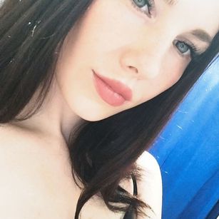 Model - Aisha fetish